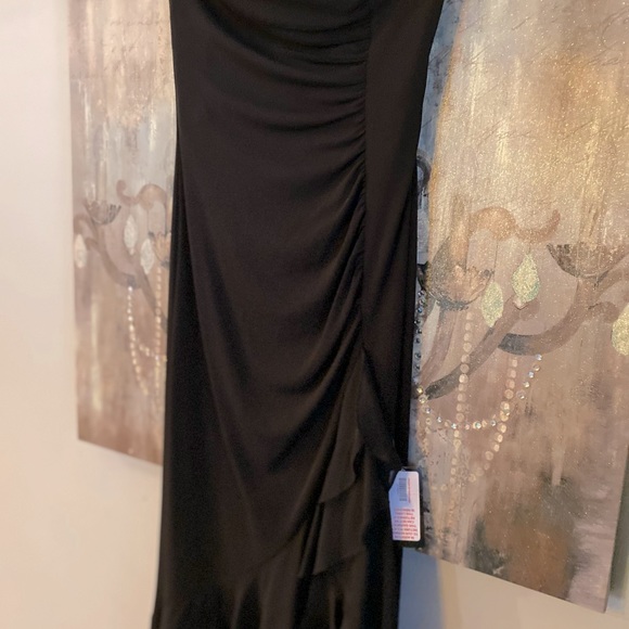NWT BCBGMAXAZRIA Black Strapless Formal Ruched with Cascading Ruffles Down Side - Picture 6 of 12